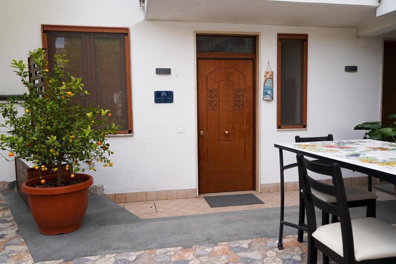 Familiainn Rooms & Apartments Pompei Exteriér fotografie